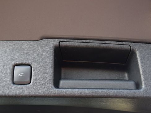 Used 2022 Ford Escape SEL image 7