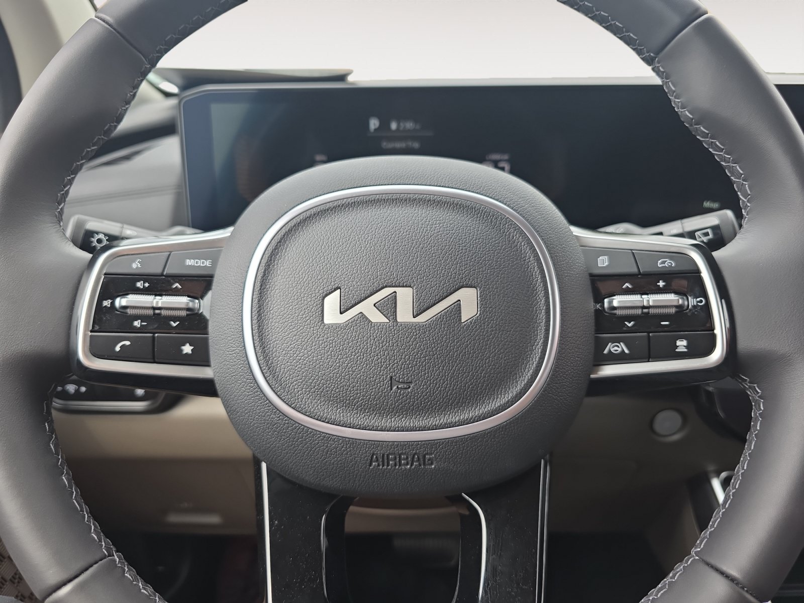 Certified 2026 Kia Carnival LX FWD image 11