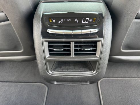 Used 2019 Cadillac XT5 Premium Luxury image 30