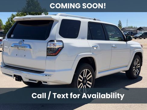 Used 2018 Toyota 4Runner Limited AWD/4WD image 4