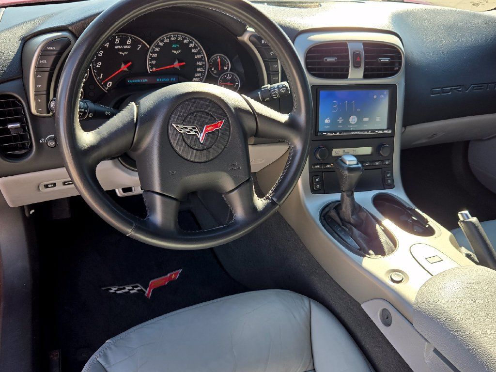 Used 2005 Chevrolet Corvette Coupe w/ Preferred Equipment Group RWD image 2