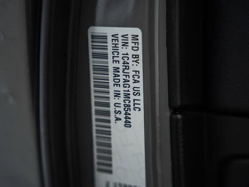 Certified 2021 Jeep Grand Cherokee Freedom Edition image 45