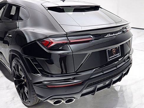 Used 2024 Lamborghini Urus S image 23