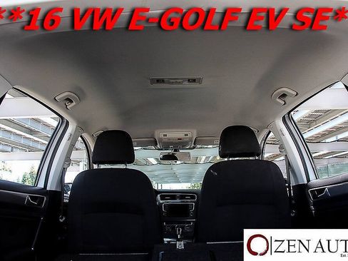 Used 2016 Volkswagen e-Golf SE FWD image 32