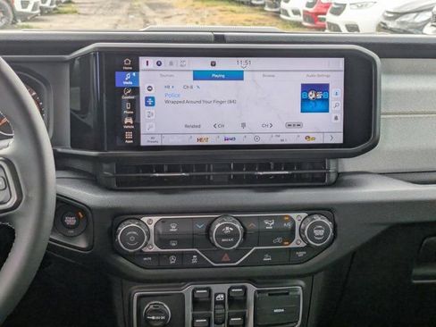 New 2026 Jeep Gladiator Sport image 16