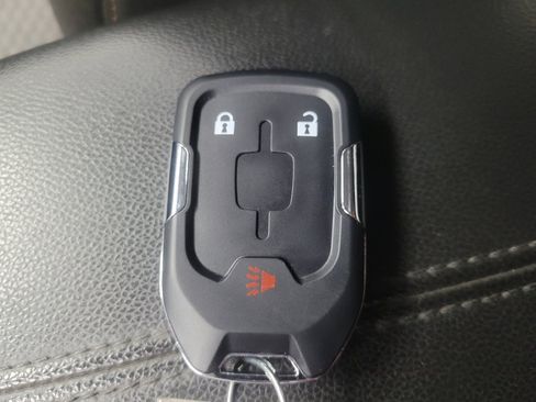Used 2020 GMC Terrain SLE FWD image 32