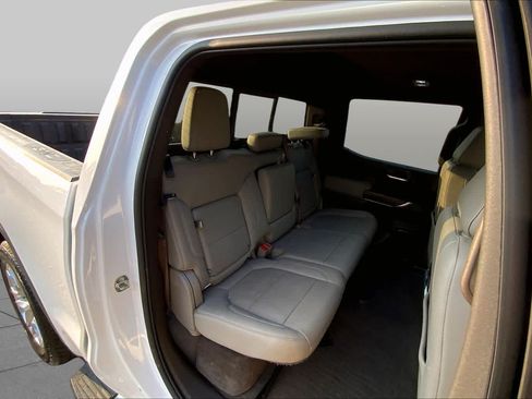 Used 2020 GMC Sierra 1500 SLT w/ SLT Premium Plus Package RWD image 18