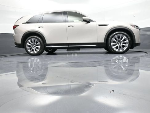 Used 2024 MAZDA CX-90 3.3 Turbo w/ Premium Package AWD/4WD image 32