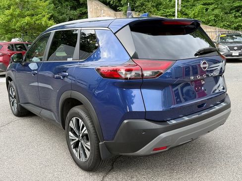 Used 2023 Nissan Rogue SV w/ SV Premium B Package AWD/4WD image 4