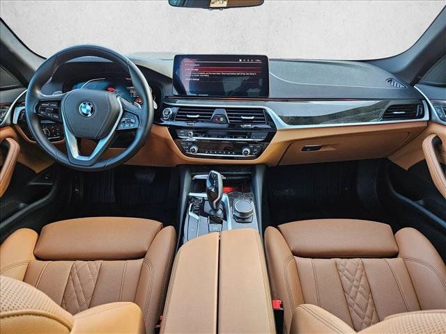 Used 2023 BMW 530i w/ Convenience Package RWD image 28