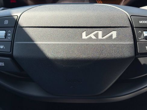 New 2026 Kia K4 FWD image 21