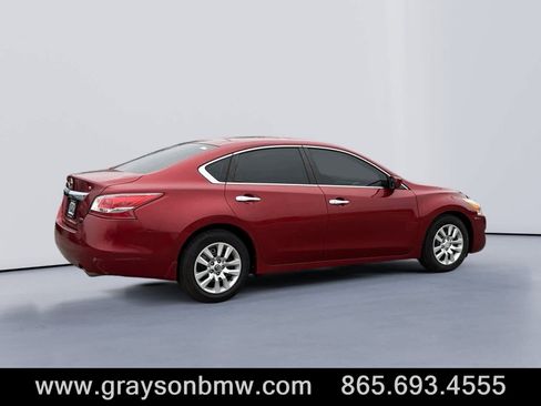 Used 2013 Nissan Altima 2.5 S image 3