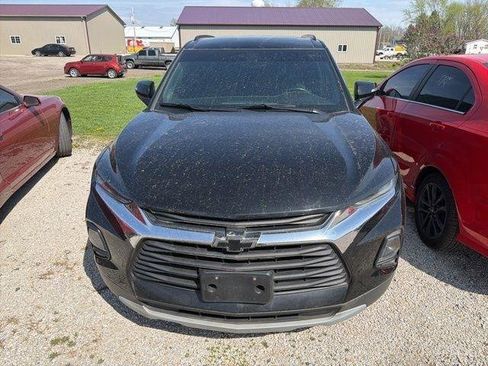 Used 2019 Chevrolet Blazer LT image 2