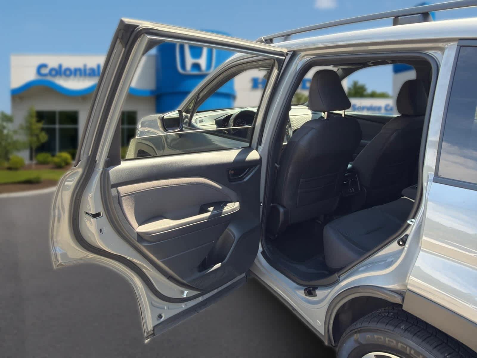 Used 2025 Subaru Forester Premium AWD/4WD image 27