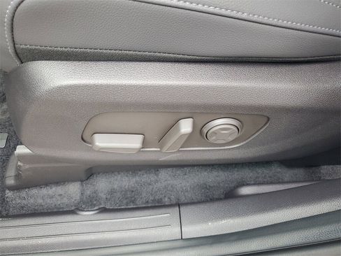 New 2026 Kia Carnival SX Prestige image 7