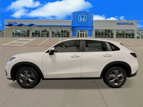 New 2026 Honda HR-V LX image 2