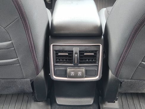 Certified 2022 Subaru Forester Premium AWD/4WD image 25