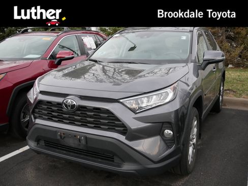 Used 2021 Toyota RAV4 XLE Premium image 1