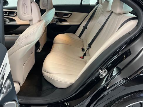 New 2026 Mercedes-Benz E 450 4MATIC Sedan image 21