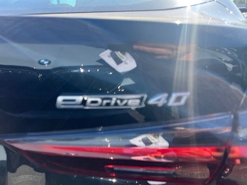 Used 2023 BMW i4 eDrive40 RWD image 6