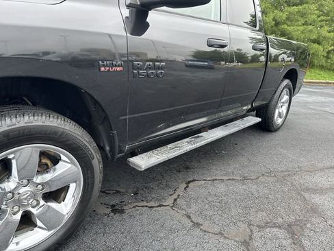 Used 2016 RAM 1500 Express w/ Black Ram 1500 Express Group AWD/4WD image 9