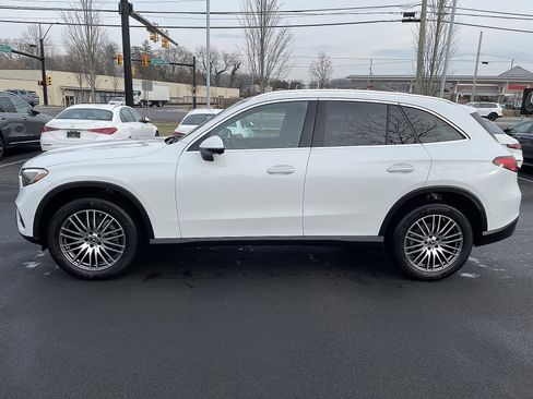New 2026 Mercedes-Benz GLC 300 4MATIC image 3
