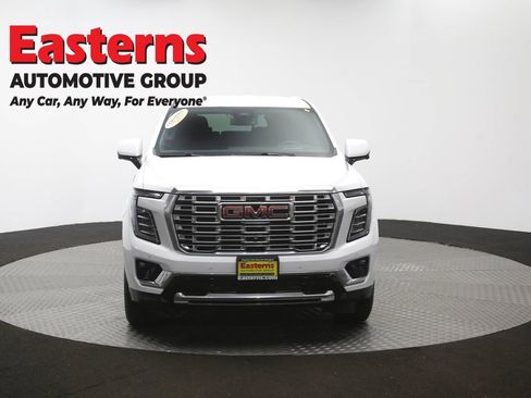Used 2025 GMC Yukon XL Denali AWD/4WD image 55