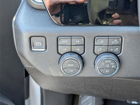 New 2026 Chevrolet Silverado 1500 RST AWD/4WD image 19