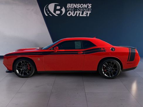 Used 2022 Dodge Challenger R/T Scat Pack w/ Scat Pack Stripe RWD image 2