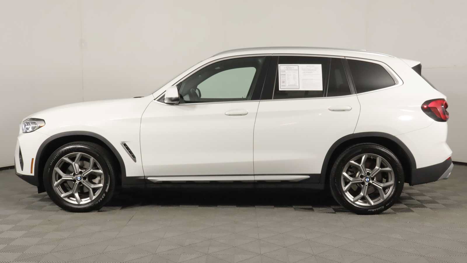 Used 2024 BMW X3 xDrive30i w/ Convenience Package AWD/4WD image 8