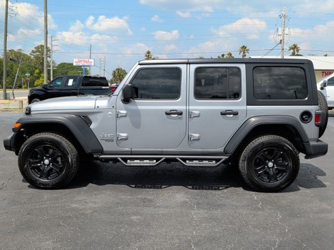 Used 2020 Jeep Wrangler Unlimited Sport S AWD/4WD image 6