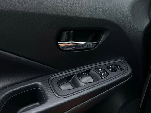 Used 2025 Nissan Versa SV image 20