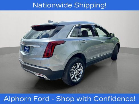 Used 2023 Cadillac XT5 Premium Luxury w/ Technology Package AWD/4WD image 3