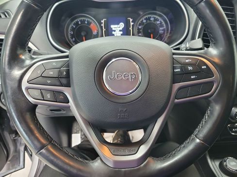 Used 2021 Jeep Cherokee Latitude Lux image 39