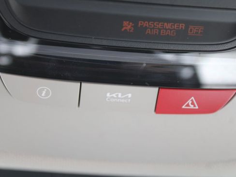 Certified 2023 Kia Sorento SX AWD/4WD image 54