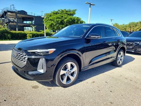 Certified 2025 Audi Q5 Premium Plus AWD/4WD image 4