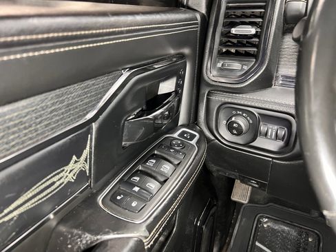 Used 2022 RAM 3500 Limited image 8