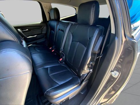 Used 2016 Chevrolet Traverse LT FWD image 21