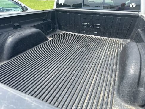 Used 2005 GMC Sierra 1500 SLE w/ Safe And Sound Package AWD/4WD image 14