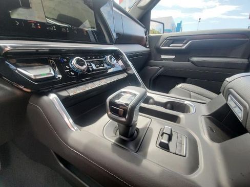 Used 2026 GMC Sierra 1500 Denali w/ Denali Reserve Package AWD/4WD image 15
