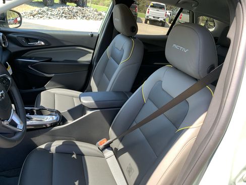 New 2026 Chevrolet Trax ACTIV FWD image 9