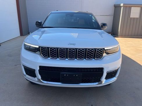Used 2025 Jeep Grand Cherokee L Summit AWD/4WD image 2