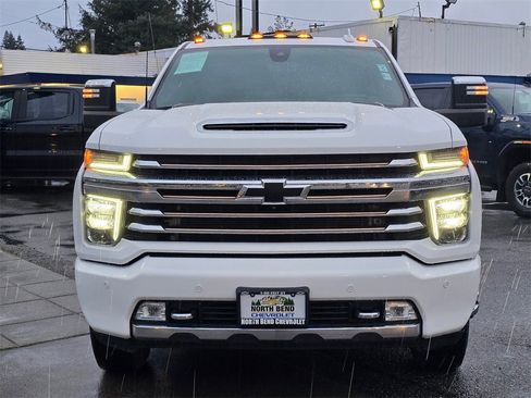 Used 2020 Chevrolet Silverado 3500 High Country w/ Technology Package image 2