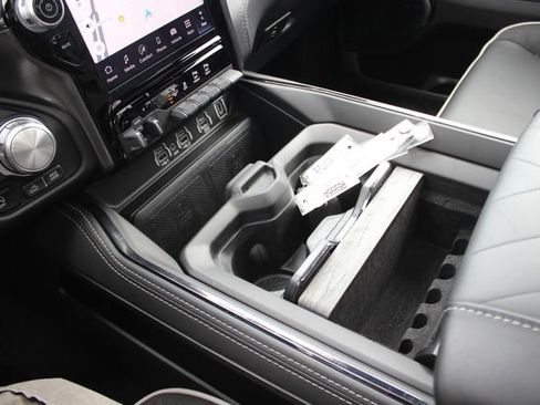 Used 2025 RAM 1500 Limited w/ Off Road Group image 13