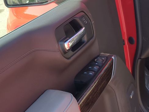 Used 2020 GMC Sierra 1500 Elevation w/ Elevation Value Package image 13