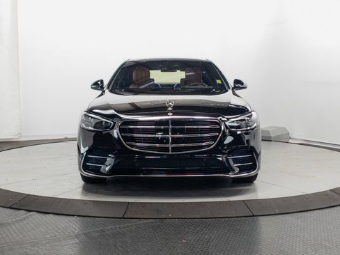 Certified 2025 Mercedes-Benz S 580e 4MATIC Sedan image 2