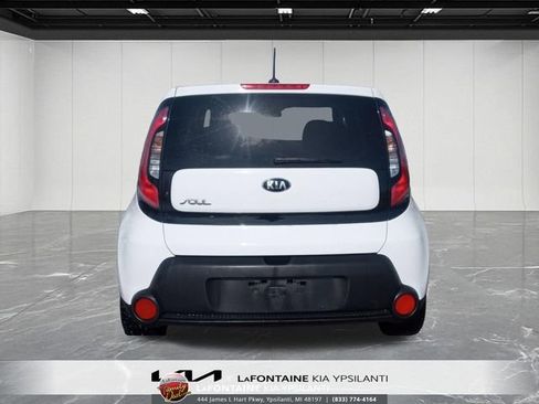 Used 2016 Kia Soul Base image 4