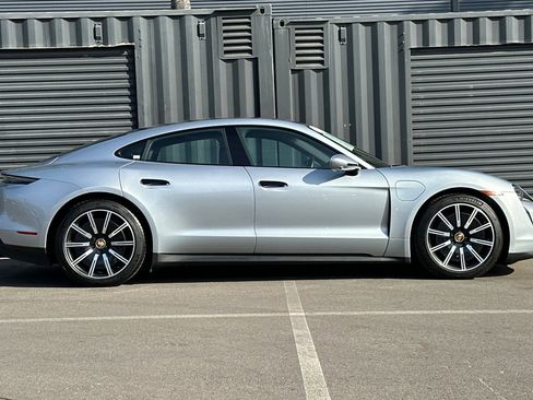 Used 2023 Porsche Taycan RWD image 9