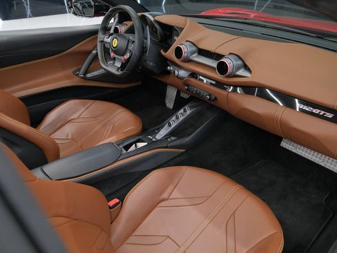 Used 2021 Ferrari 812 GTS RWD image 33