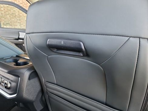 Used 2025 Ford Expedition Active image 22